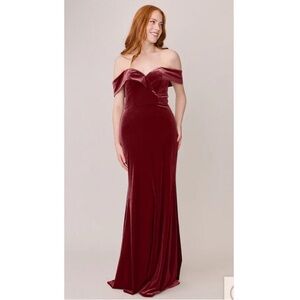 Revelry Velvet Maxi Dress in Burgundy